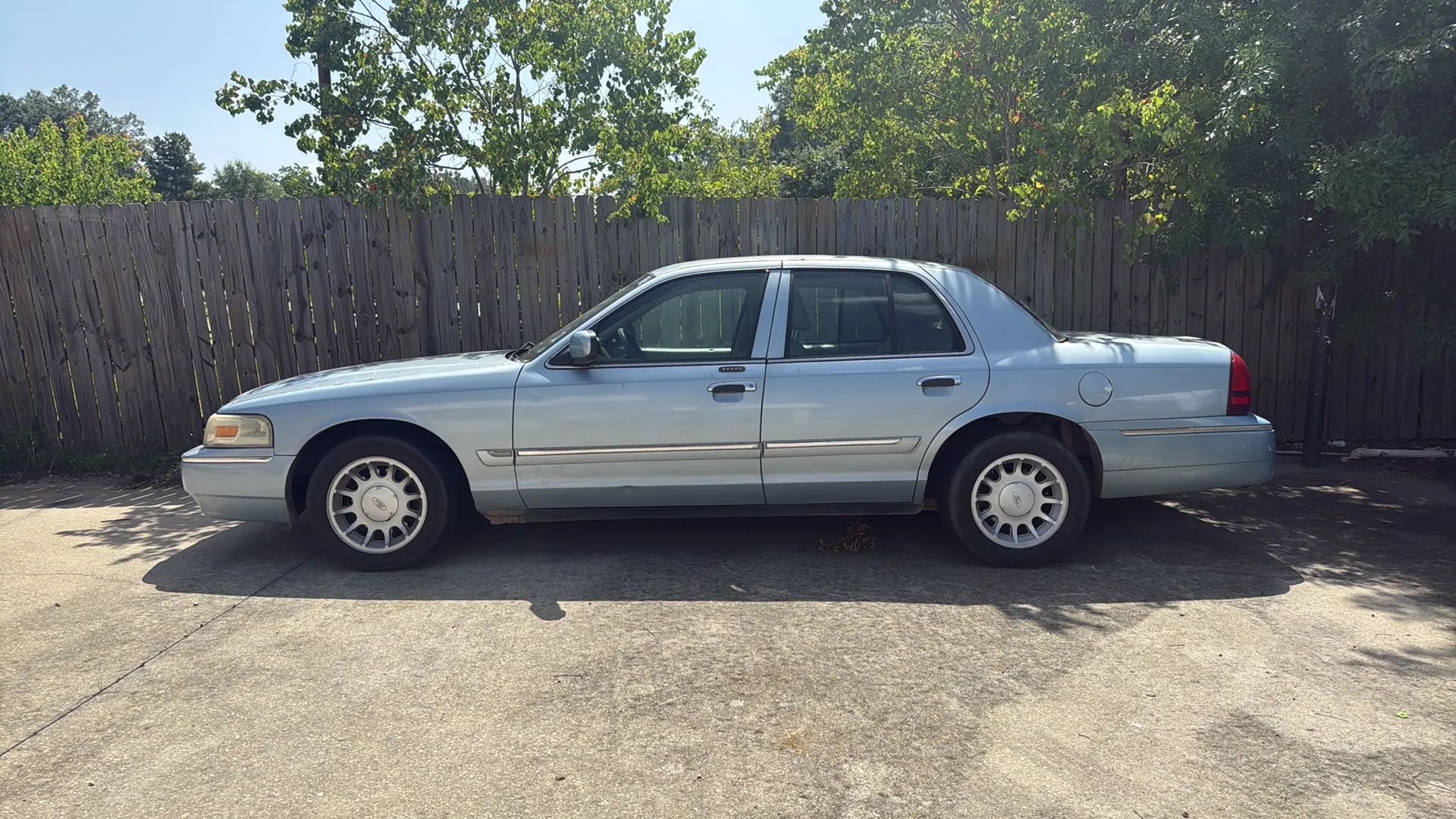mercury grand marquis 2006 2MEFM74V96X613689 image mercury grand marquis 2006 2MEFM74V96X613689 image